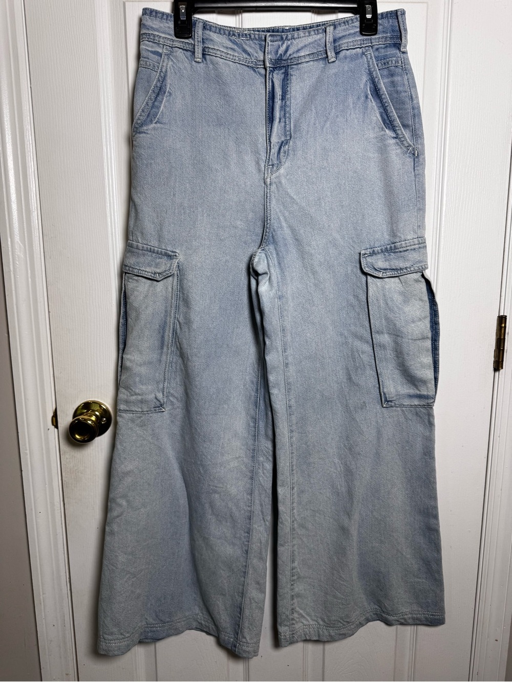 Pilcro Anthropologie Wide Leg Cargo Jeans Light Wash Size 29